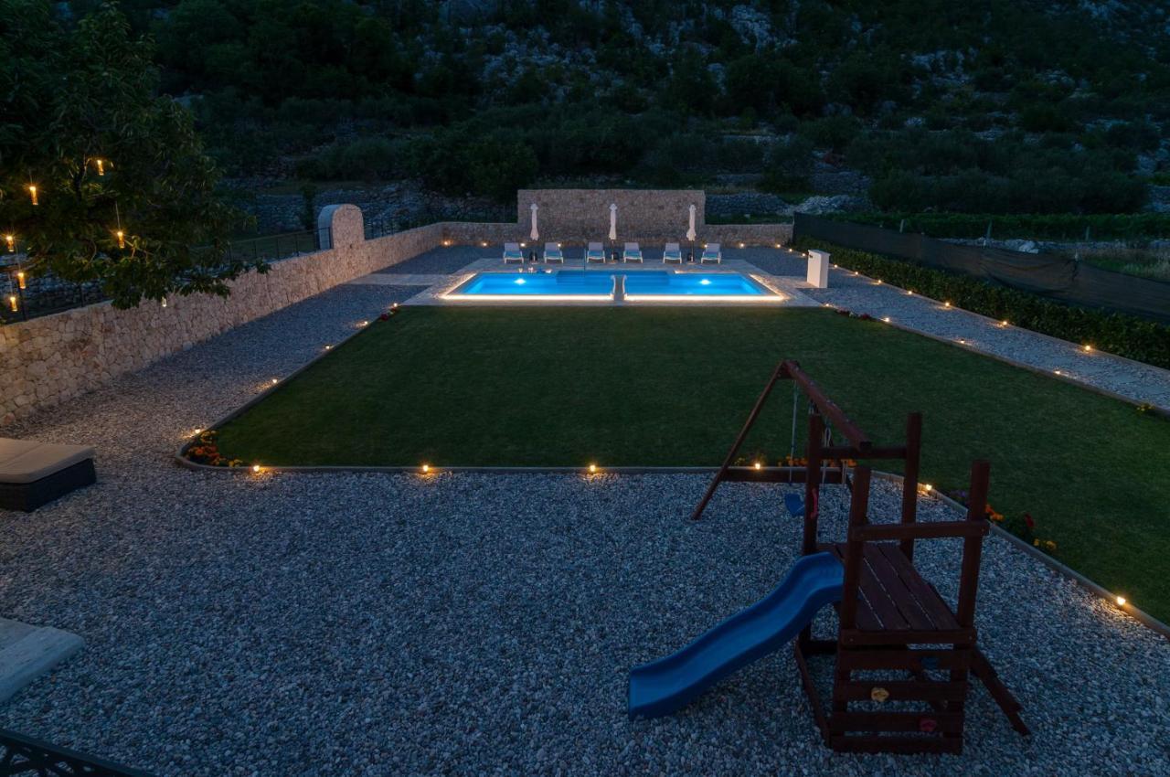 Villa Elin Seoca Exterior photo